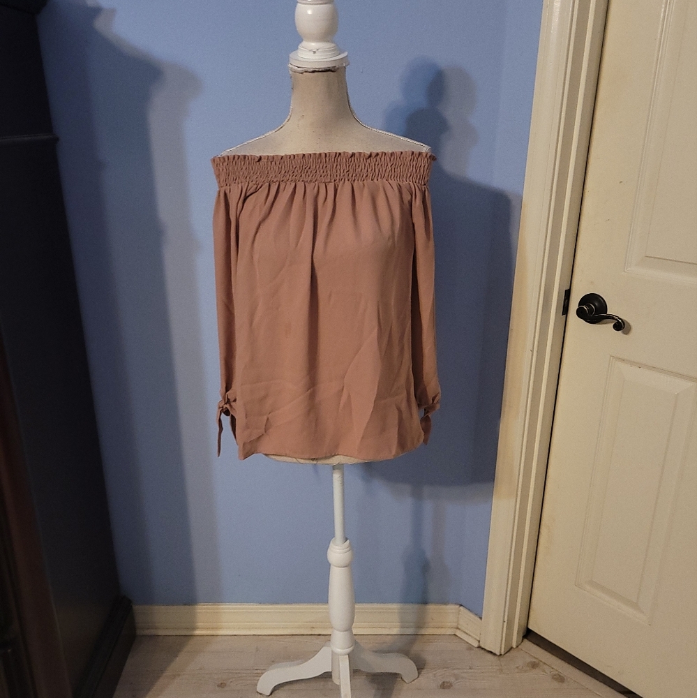 Timing Medium Womens Blouse